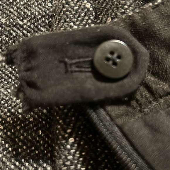 GUC black pants, 60% wool dress pants - Picture 4 of 4